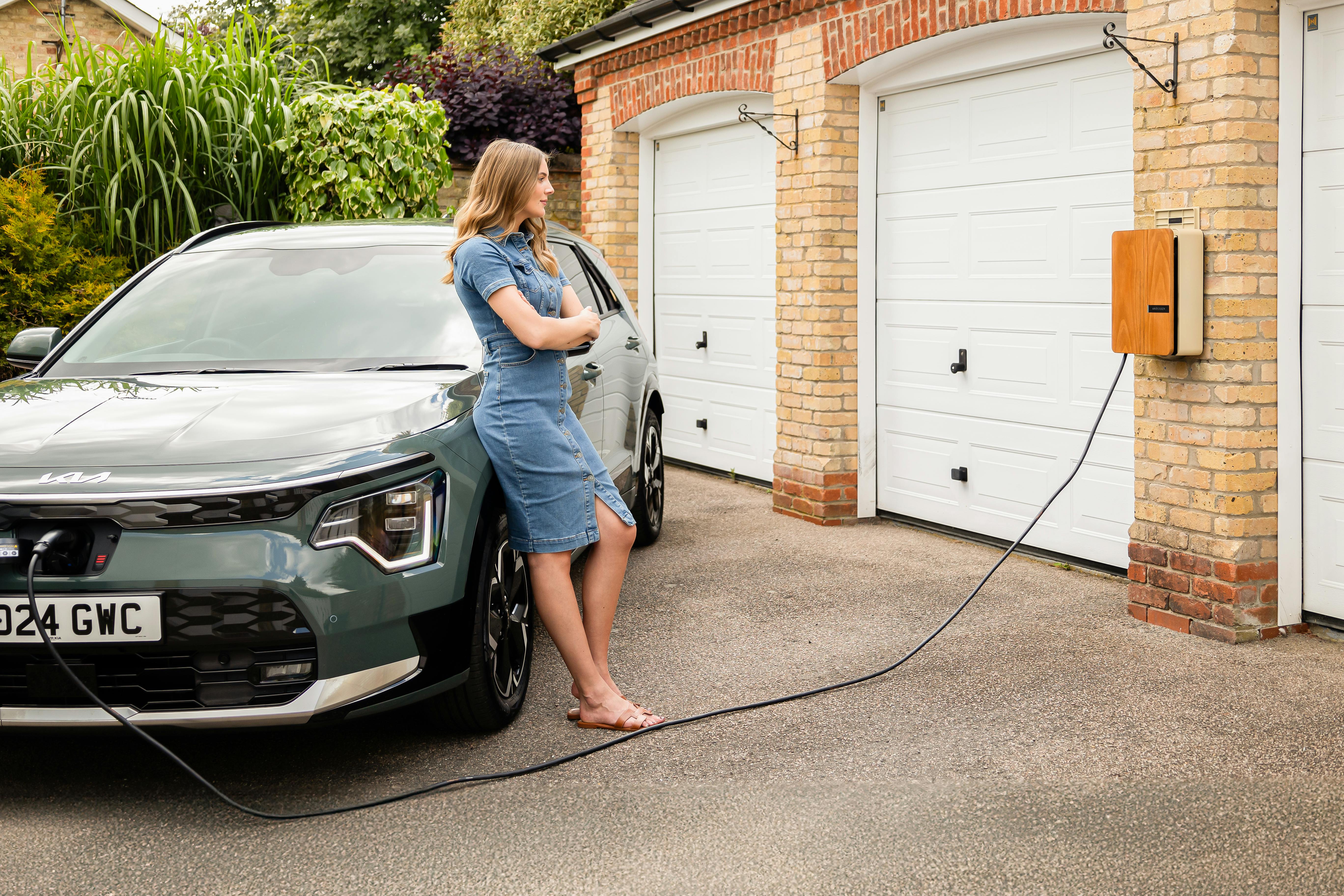 Carros Elétricos: Como a nova legislação pode transformar os condomínios